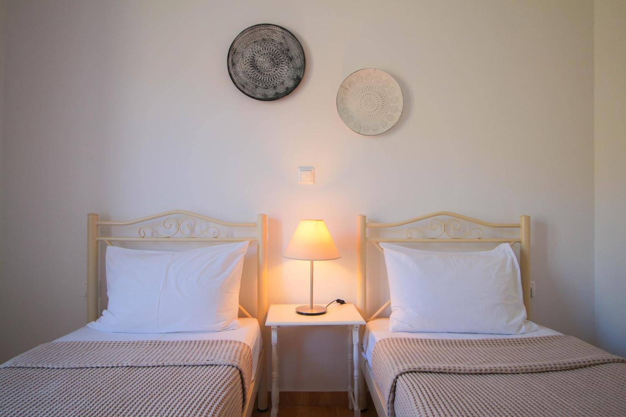 Iliopetra Residence Agios Romanos Ngoại thất bức ảnh