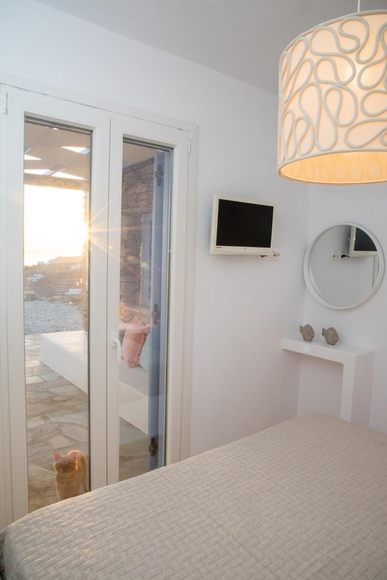 Iliopetra Residence Agios Romanos Ngoại thất bức ảnh